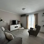 One Apartman *